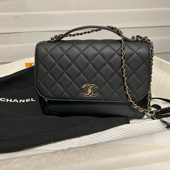 Brand new bought in downtown Toronto - Picture 2 of 2